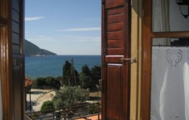 Pleoussa Studio And Apartments Skopelos Zewnętrze zdjęcie