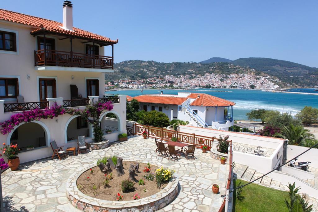Pleoussa Studio And Apartments Skopelos Zewnętrze zdjęcie