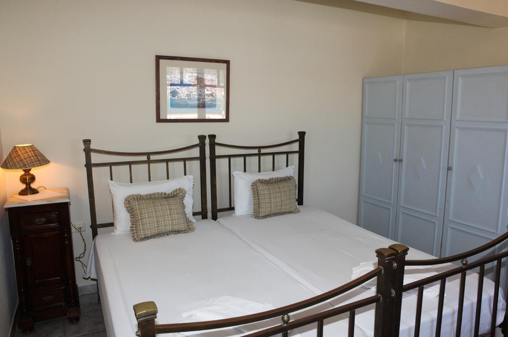 Pleoussa Studio And Apartments Skopelos Zewnętrze zdjęcie